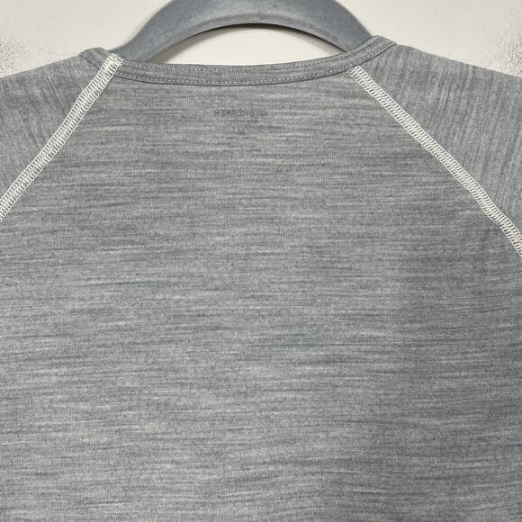 Icebreaker 100% Merino Wool Top Women M Gray Long Sleeve Base Layer Outdoor Ski - Picture 7 of 8